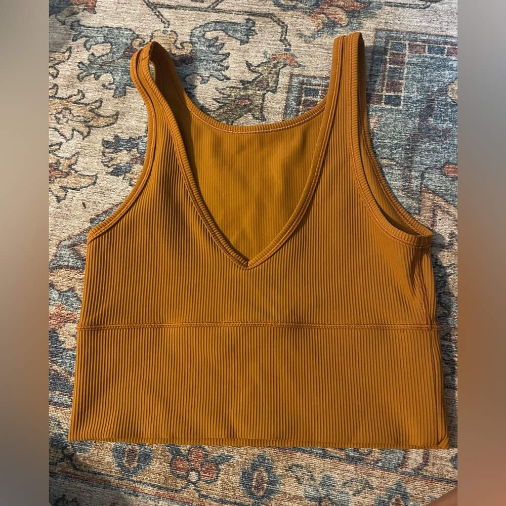Lululemon top